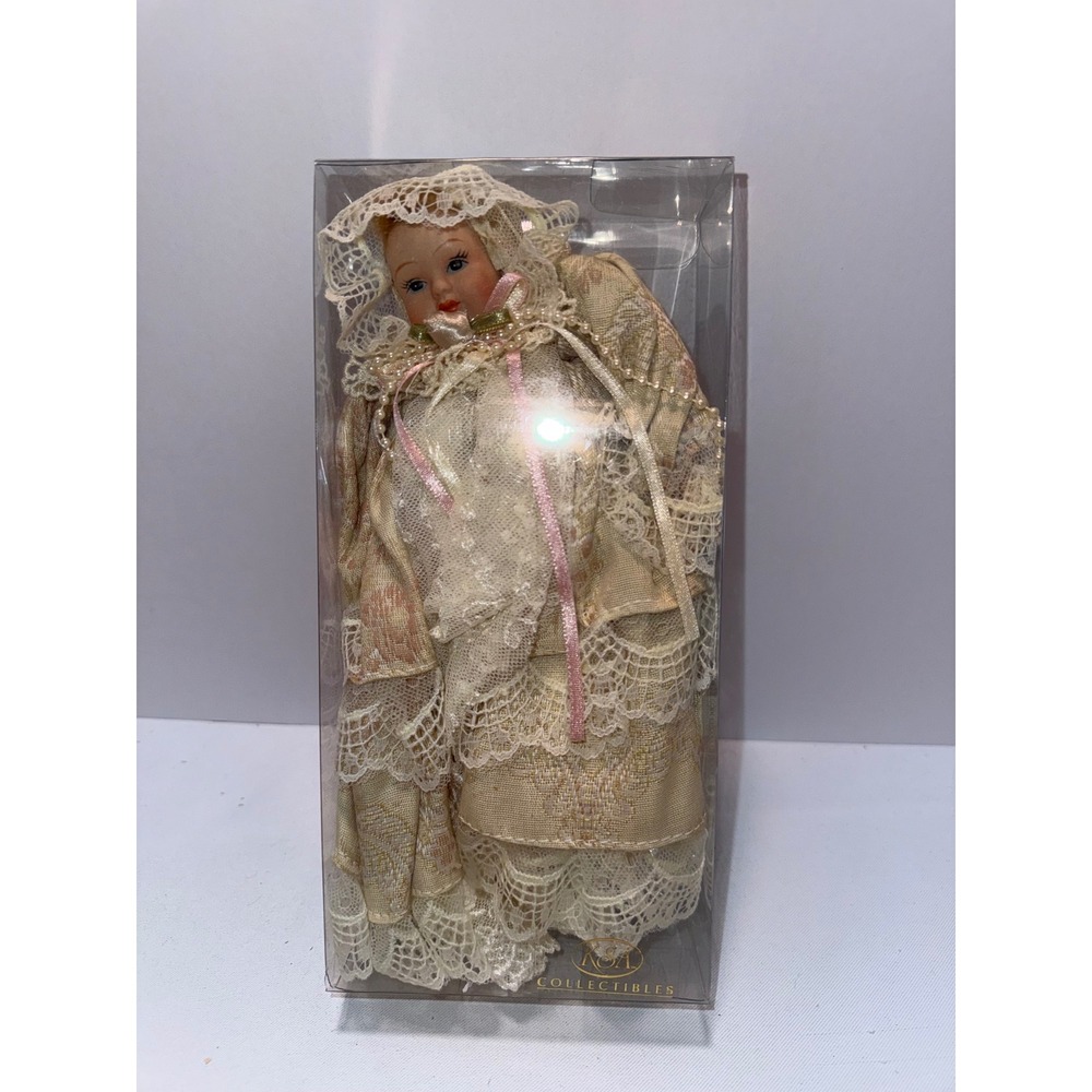 K&A Collectibles Victorian Porcelain Doll Lace‎ Gown Pearl Accents NIB